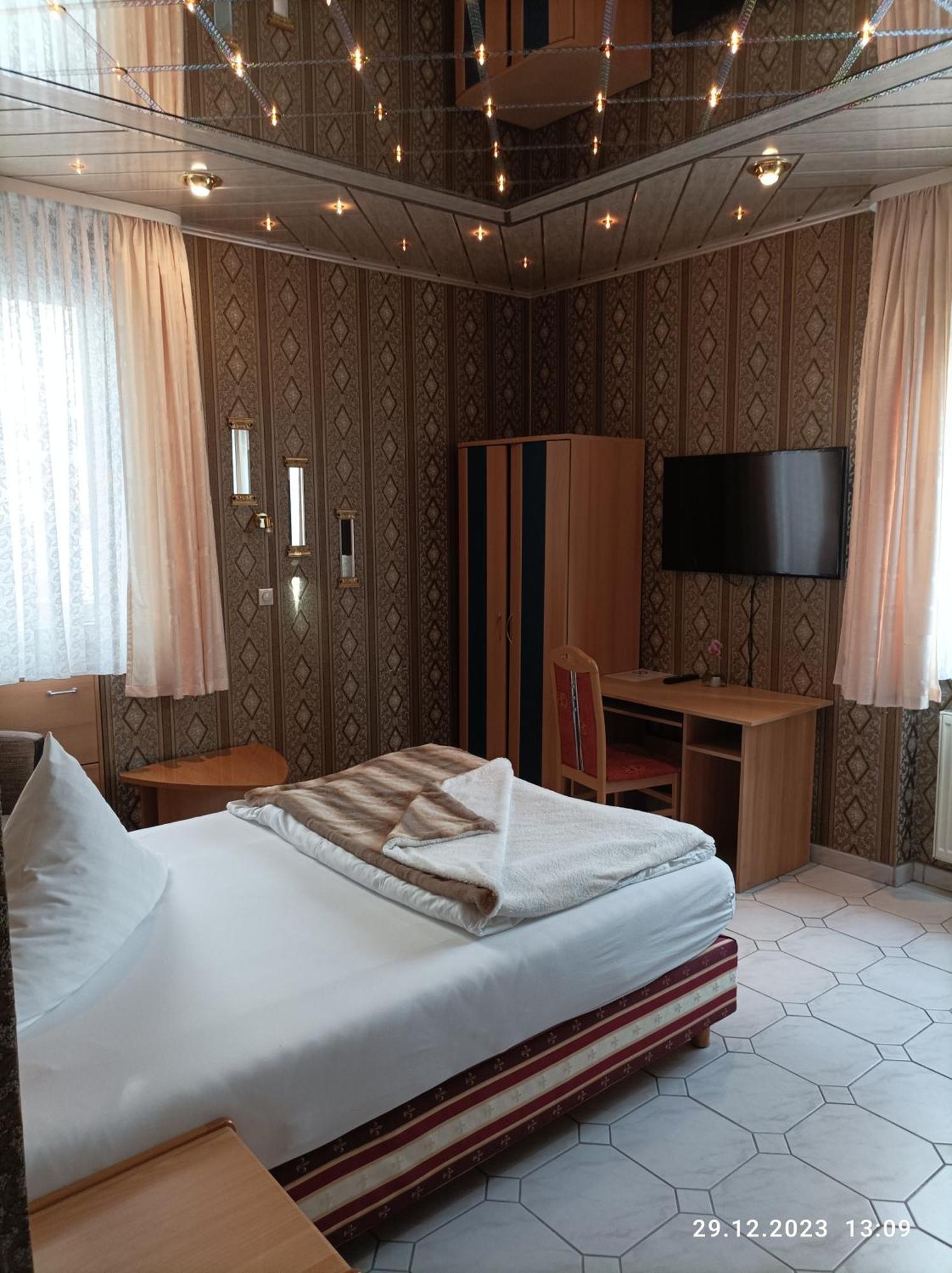 Central Hotel ชเวทซิงเงน ภายนอก รูปภาพ